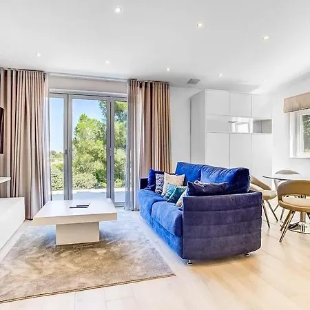 Sleeps 12 With Pool Air Con And Wifi * Benagil