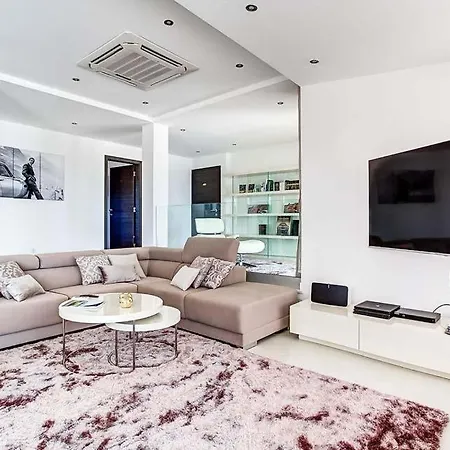 Sleeps 12 With Pool Air Con And Wifi Villa Benagil